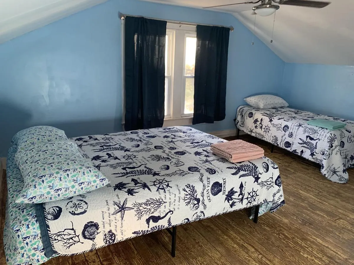 Mermaids & Mutts Bungalow North Camellia Acres